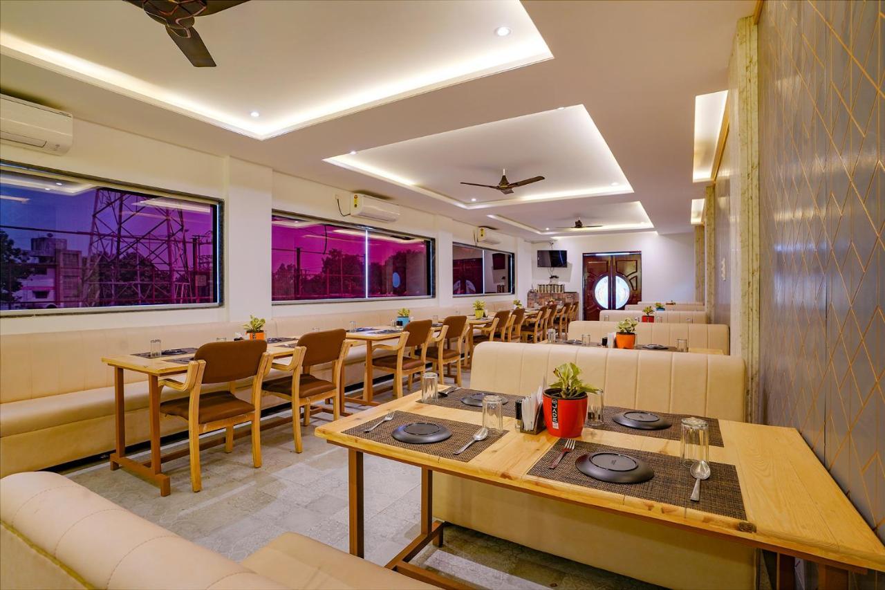 Collection O Hotel Farmaish Garden Chinchvad Dış mekan fotoğraf